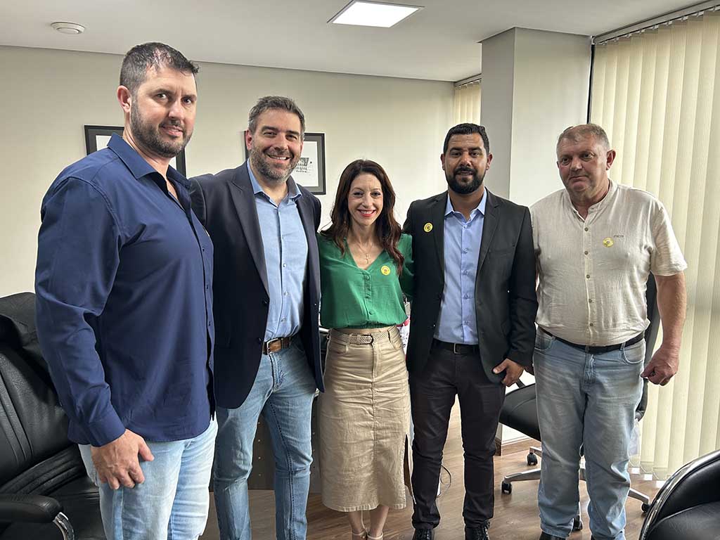 Laranjeiras: Vice-prefeito Bico e vereadores buscam recursos em reunião com deputado Denian Couto
