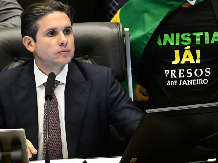 Projetos de anistia avançam na Câmara dos Deputados