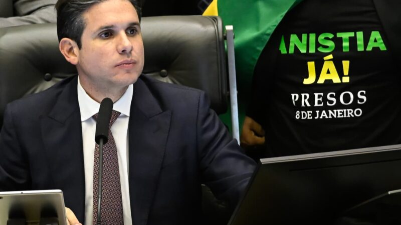 Projetos de anistia avançam na Câmara dos Deputados