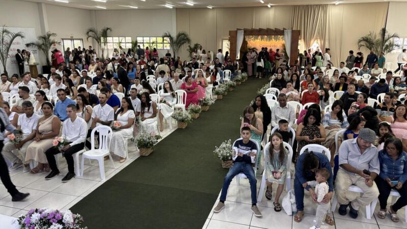 Toledo realiza 20ª edição do Casamento Coletivo Cidadão com 51 casais