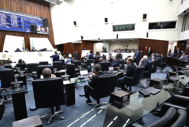 Aprovado projeto que reduz IPVA em 45% no Paraná