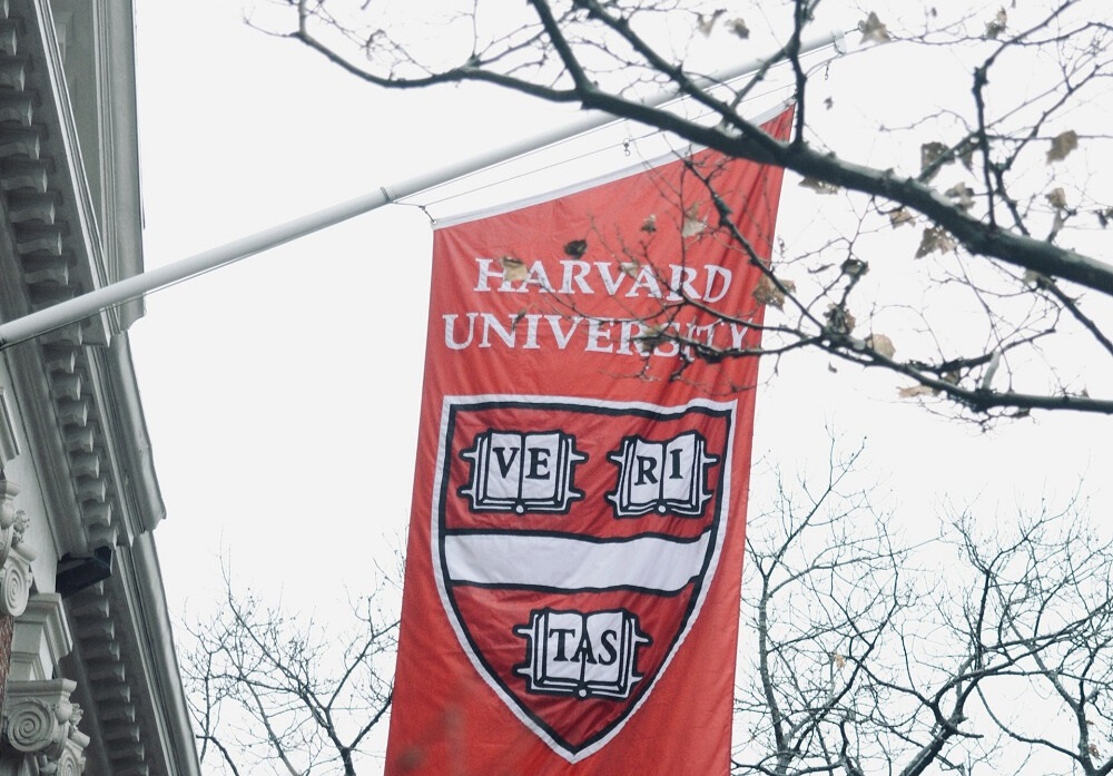 Governo Trump estabelece novas restrições a Harvard