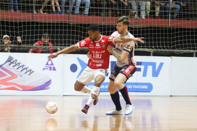 Atlântico supera Cascavel e avança nas quartas da Liga Nacional de Futsal