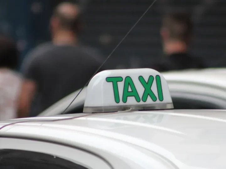 Aprovada proposta para compartilhamento de viagens em táxis