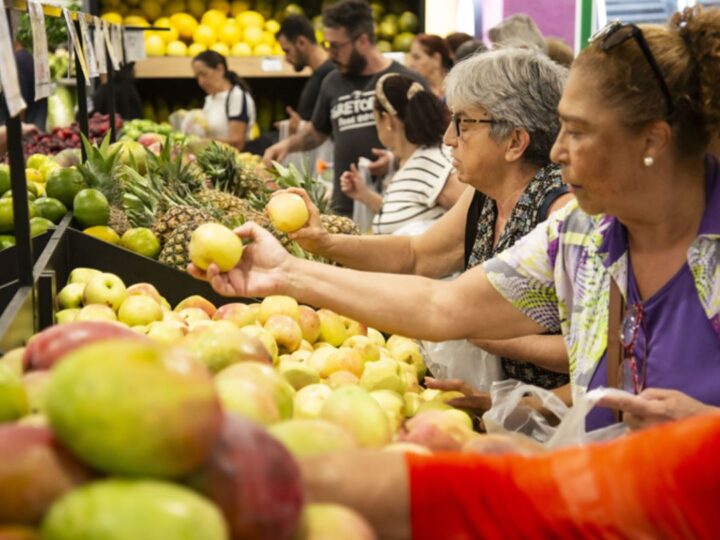 Onde encontrar frutas baratas em Curitiba