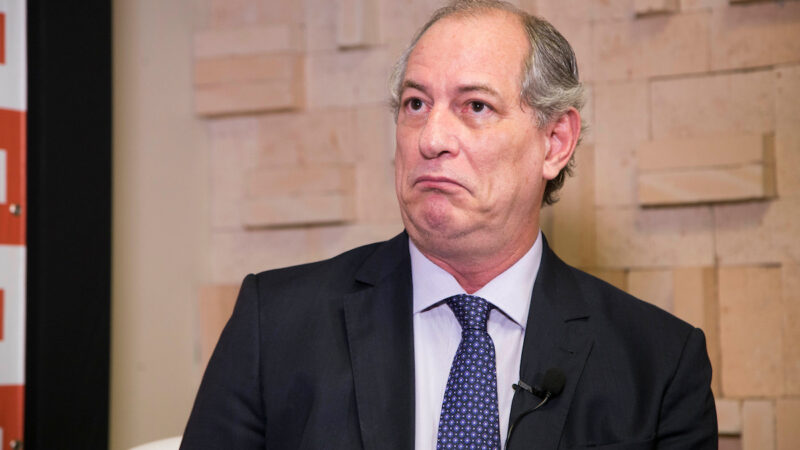Ciro Gomes apoia bolsonarista ao Senado e gera divisão no Ceará