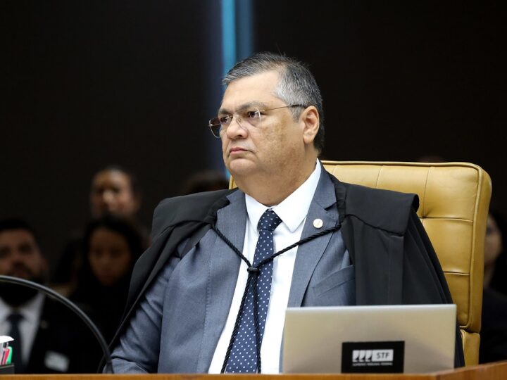 Flávio Dino solicita fiscalização das emendas Pix