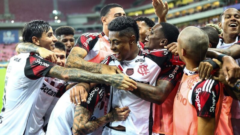 Flamengo se aproxima do título com reviravolta emocionante