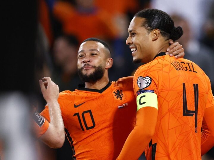 Virgil Van Dijk exalta Memphis Depay e o futebol brasileiro