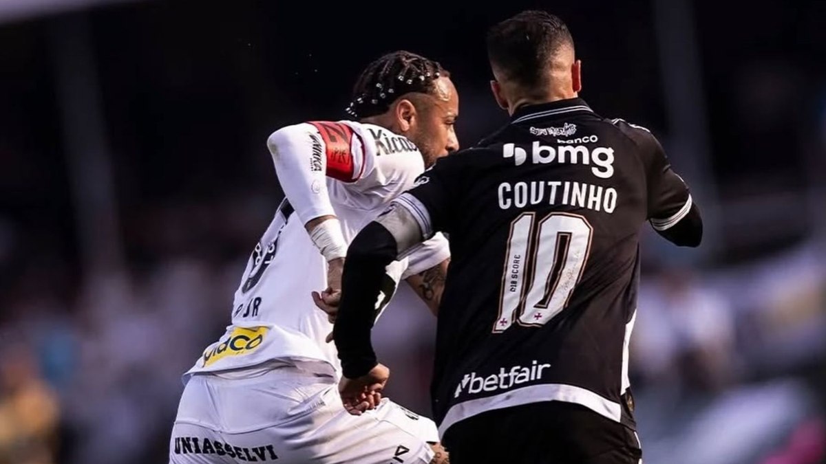 Coutinho brilha mais que Neymar no Brasileirão
