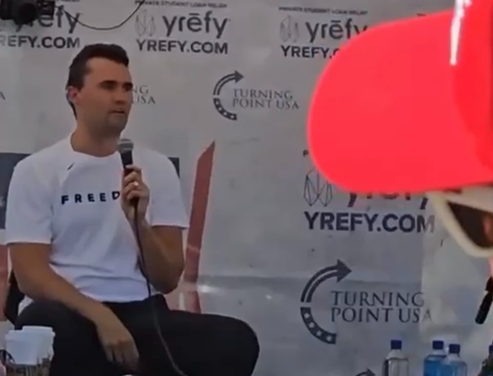 FBI investiga assassinato de Charlie Kirk e encontra arma do crime