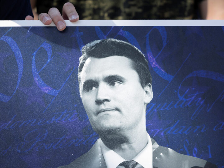 Câmara dos EUA homenageia Charlie Kirk com resolução