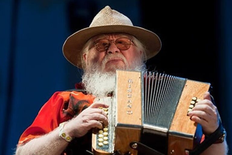 Morte de Hermeto Pascoal provoca tributo de artistas