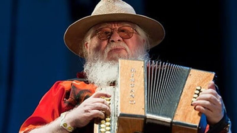 Morte de Hermeto Pascoal provoca tributo de artistas