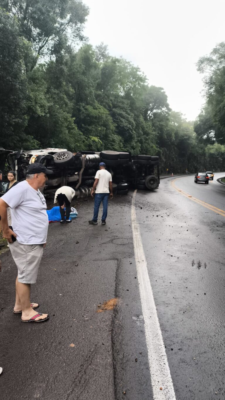 Acidente em Virmond próximo à ponte do Rio Cavernoso
