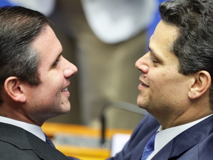 Tramitação da PEC da Blindagem é prolongada no Senado