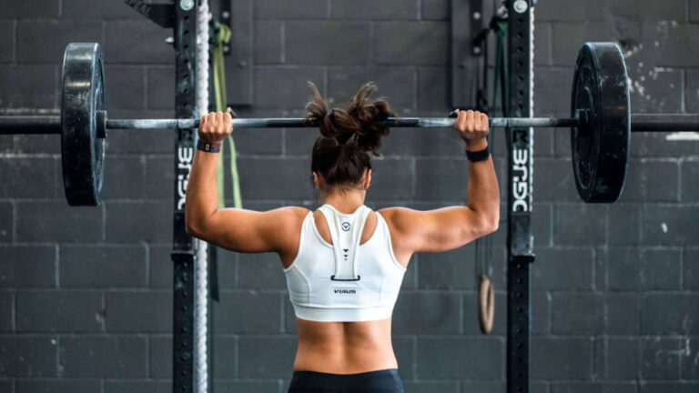 Treinar com dor muscular: o que saber