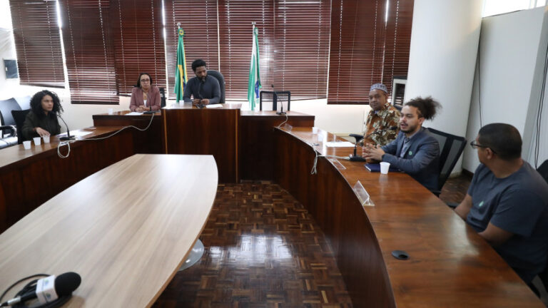 Debate sobre políticas afirmativas no Paraná
