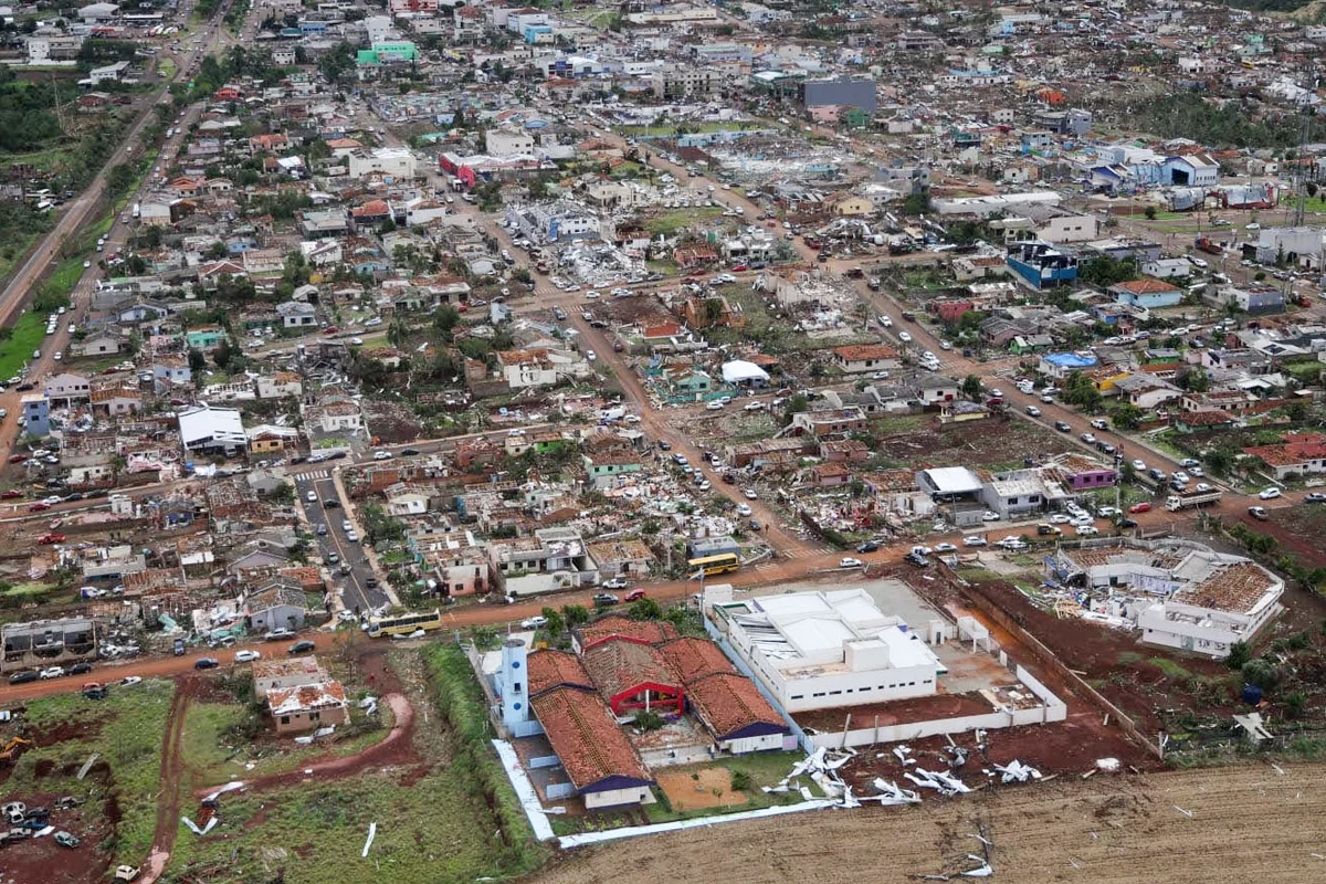 Paraná destina R$ 50 milhões para recuperação de cidade afetada por tornado