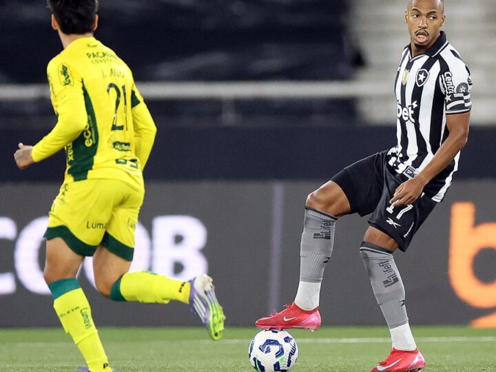 Capitão do Botafogo critica empate contra Mirassol