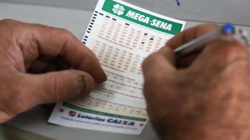 Apostador de Guarapuava fatura prêmio com quadra da Mega-Sena