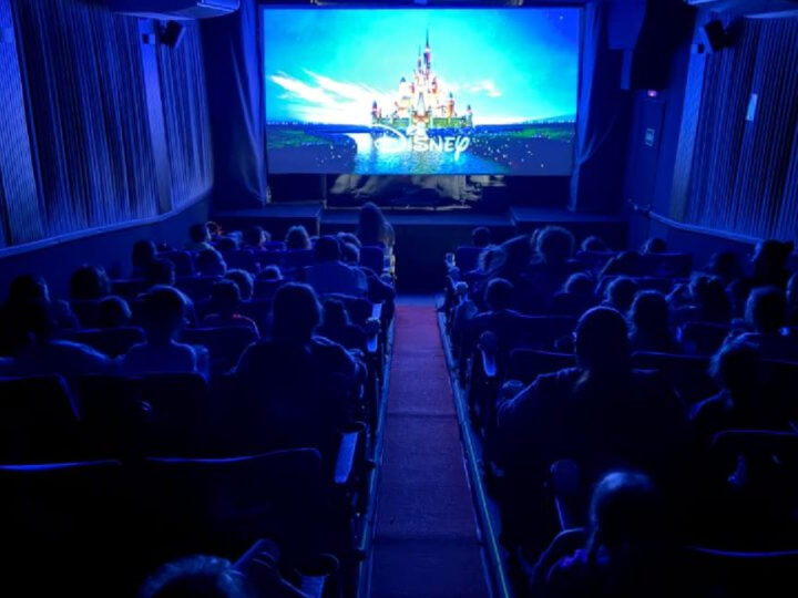 Cinema de graça em cidades do Paraná