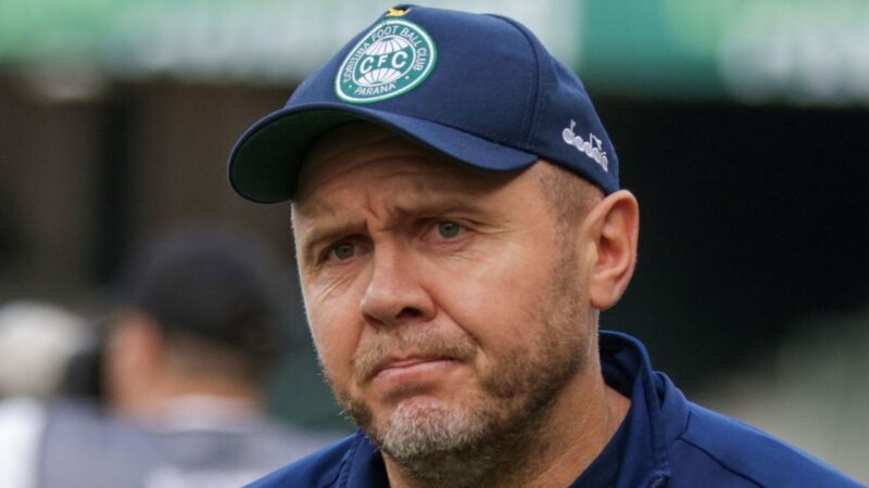 Desfalque no Coritiba para enfrentar o América-MG