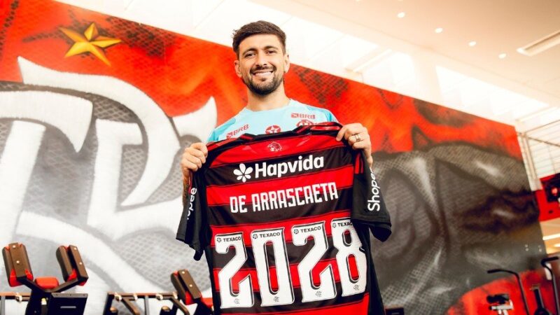 Flamengo renova com Arrascaeta até 2028