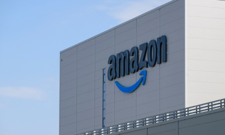 Amazon planeja cortar 14.000 empregos em meio a mudanças tecnológicas