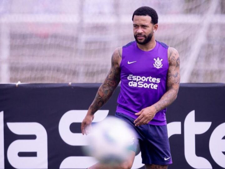 Mauro Cezar critica Memphis Depay no Corinthians