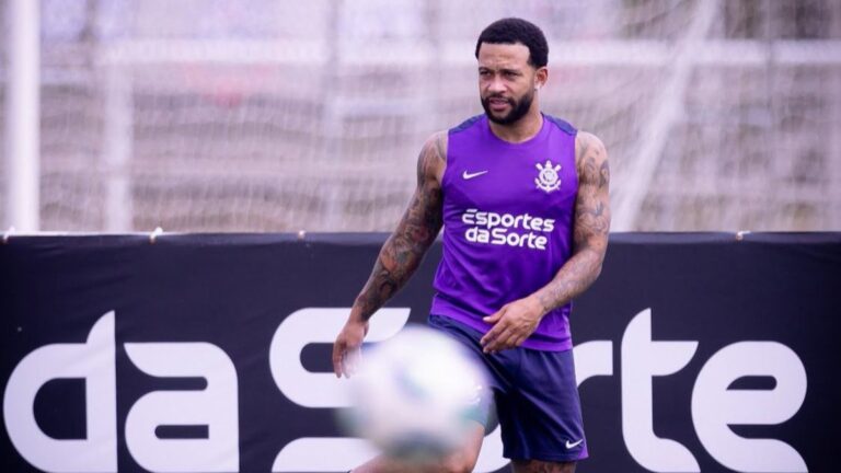 Mauro Cezar critica Memphis Depay no Corinthians