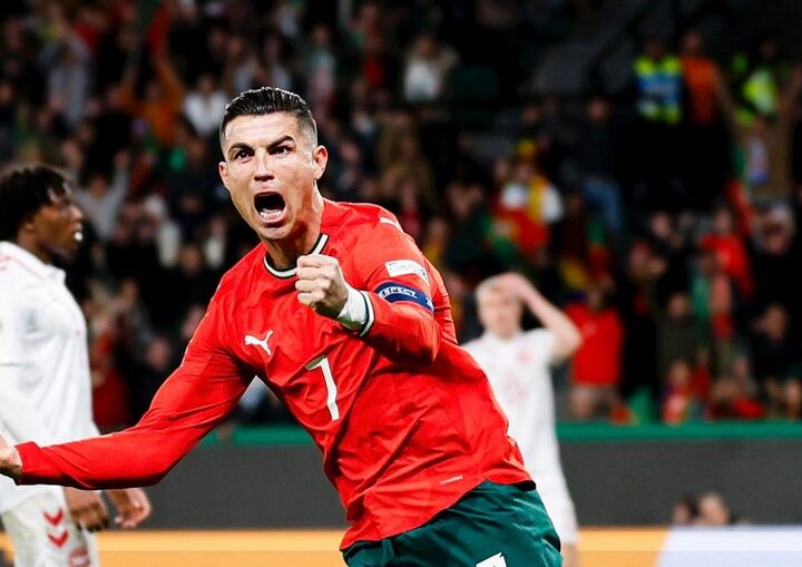 Cristiano Ronaldo celebra classificação de Portugal após vitória expressiva