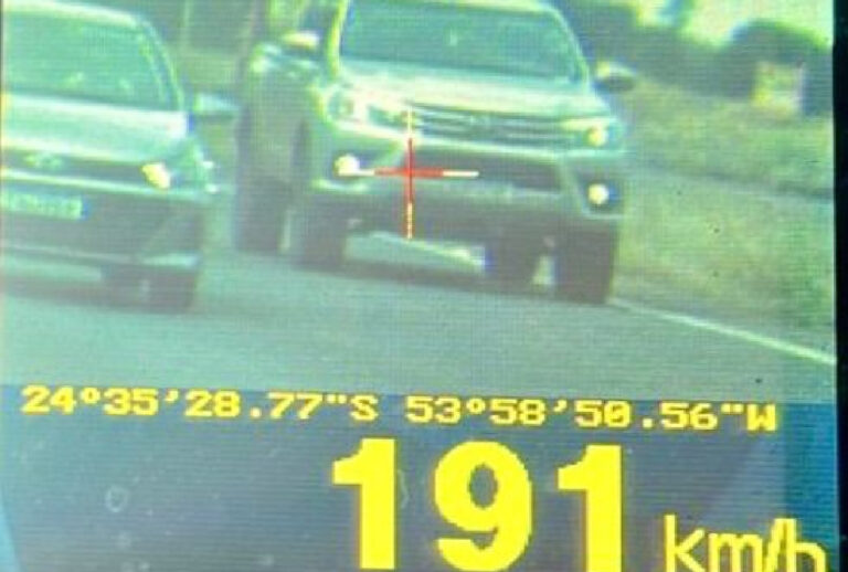 Jovem é flagrado a quase 200 km/h no Paraná