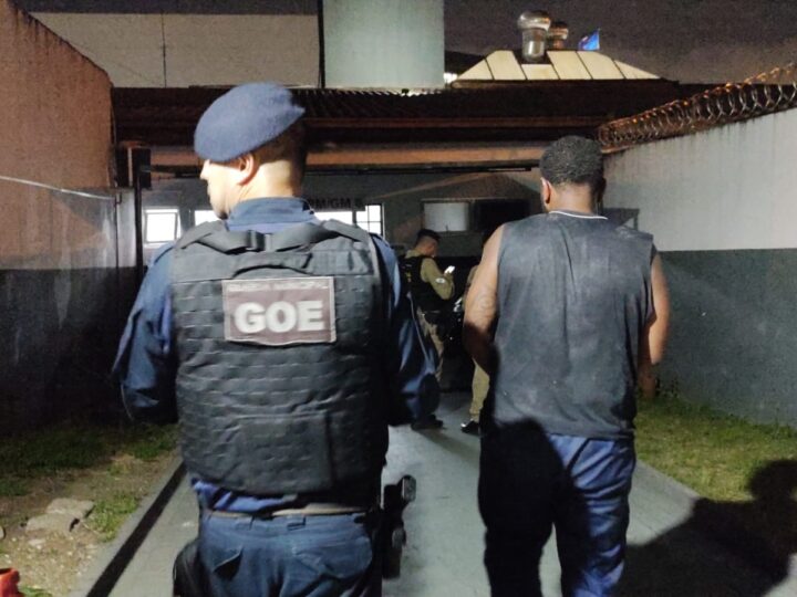 Pesadelo de motoristas em Curitiba: homem com 20 passagens é preso
