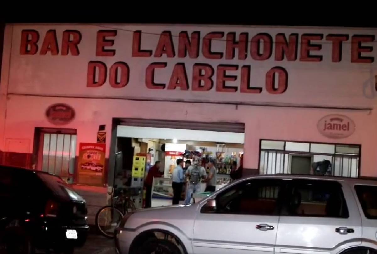 Mulher atacada com faca em bar de Ponta Grossa