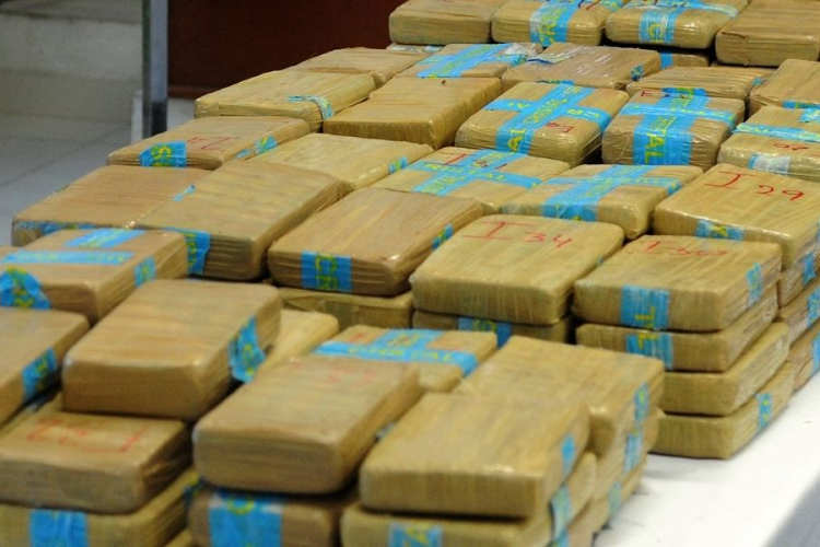 França intensifica combate ao narcotráfico na América Latina