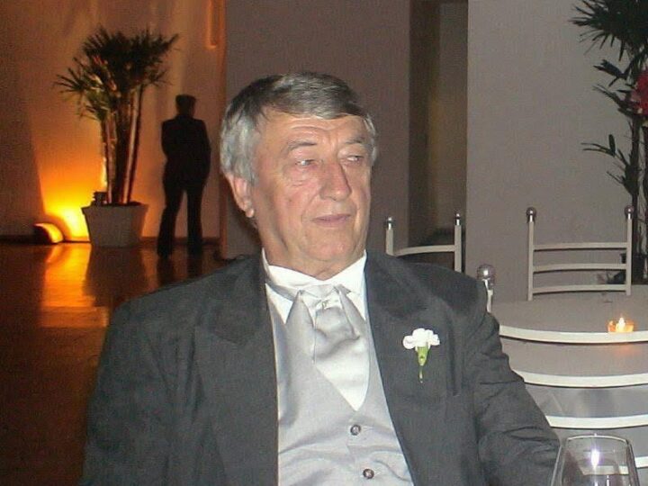 Luto no Mundo Acadêmico: Teófilo Piaceski, Ícone da Educação, Morre aos 83 Anos
