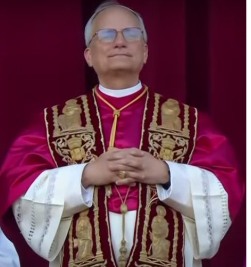 Revolução no Vaticano: Cardeal Americano Robert Prevost Ascende ao Papado como Leão XIV