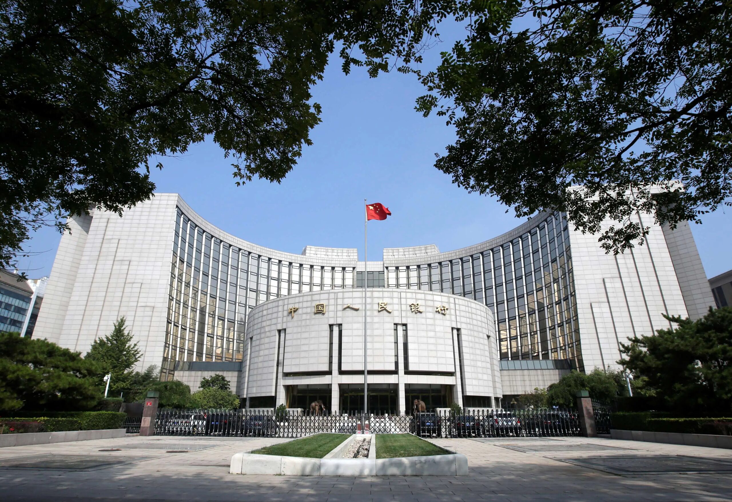 China Acelera Estímulos Monetários às Vésperas de Negociações Comerciais Cruciais com os EUA