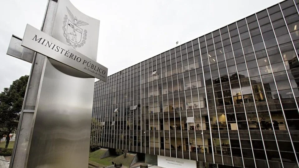 Escândalo da ‘Rachadinha’: Ex-Vereador e Quatro Cúmplices Condenados no Paraná