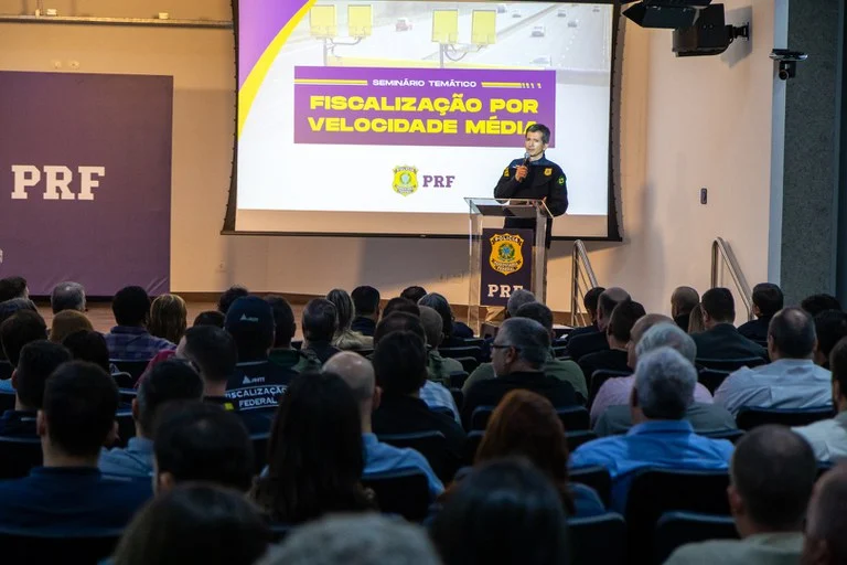 Polícia Rodoviária Federal do Paraná Avalia Mudanças na Fiscalização de Velocidade em Rodovias