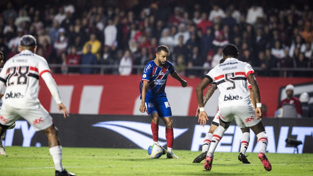 Clássico Tricolor em Salvador: Bahia e São Paulo se enfrentam no Brasileirão