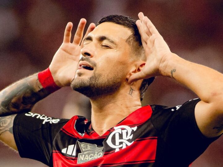 Arrascaeta Brilha, Flamengo Vence o Bahia e Assume Liderança do Brasileirão em Jogo Dramático
