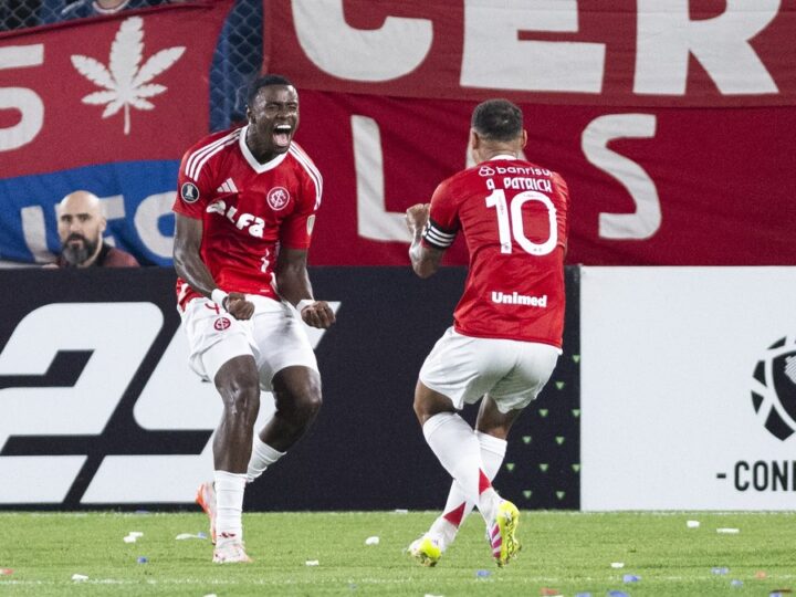 Inter bate Nacional no Uruguai e salta para a zona de classificação na Libertadores