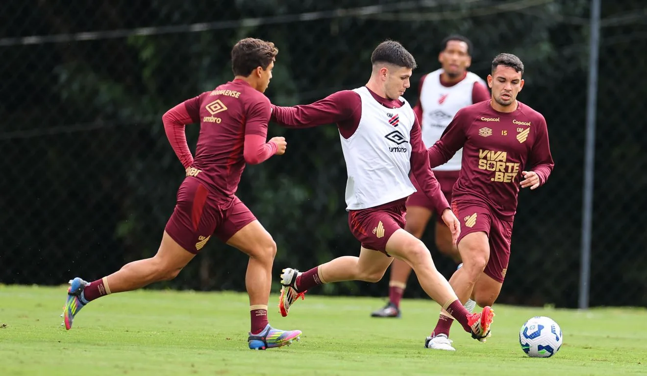 Athletico Busca Estratégias Contra o Botafogo-SP com Possíveis Alterações na Escalação