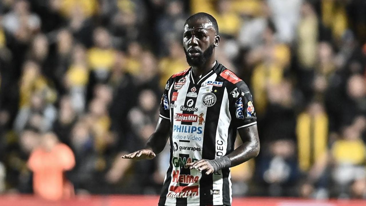 Jogo entre Operário e América Mineiro é Interrompido Após Denúncia de Racismo