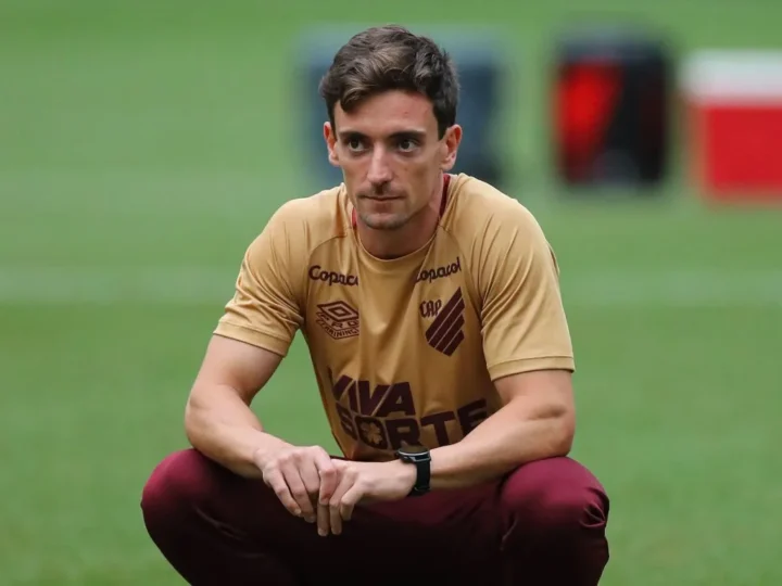 Com os pés no chão, novo técnico do Athletico assume: “Não sou mágico, mas trago soluções”
