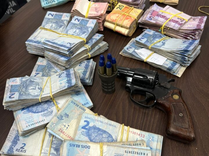 Polícia Civil prende 17 pessoas em operação contra organização criminosa em São José dos Pinhais