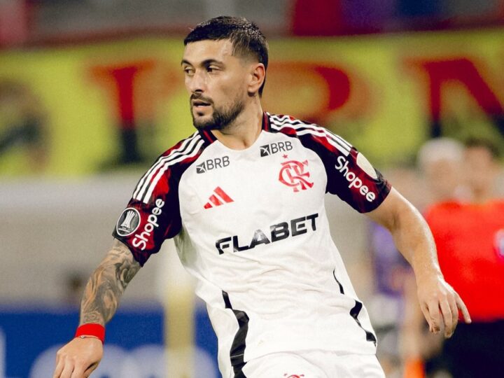 Flamengo se manifesta sobre o futuro de Arrascaeta e esfria rumores de renovação imediata