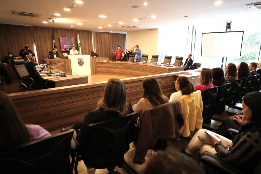 Projeto ‘Cuidar de Quem Cuida’ celebra dois anos com foco na saúde emocional de cuidadoras
